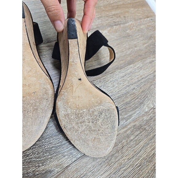 Giuseppe Zanotti Design Women's 36.5 (US 6) Black Suede Cork Wedges Gold Chain - Picture 12 of 16